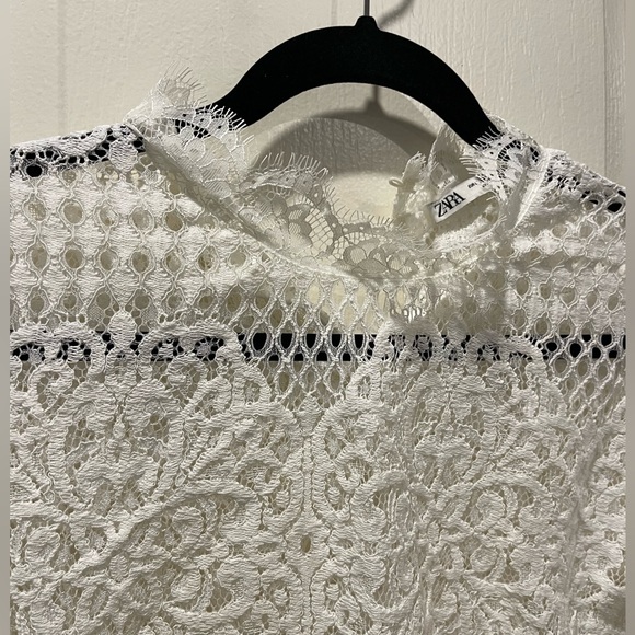 Zara size large white short sleeved lace top - Picture 2 of 3